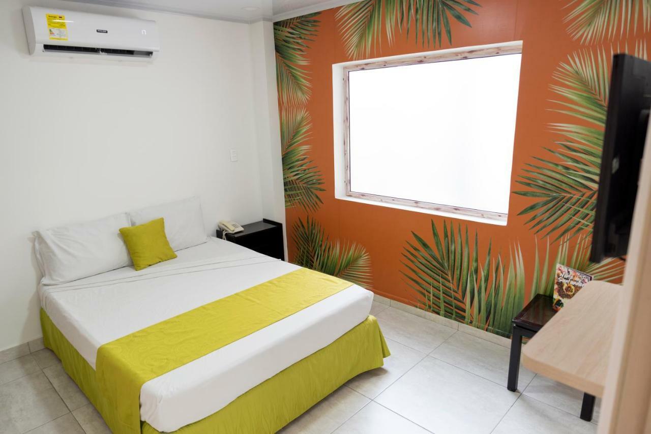 Hotel Millenium Victoria Plaza Cúcuta Kültér fotó