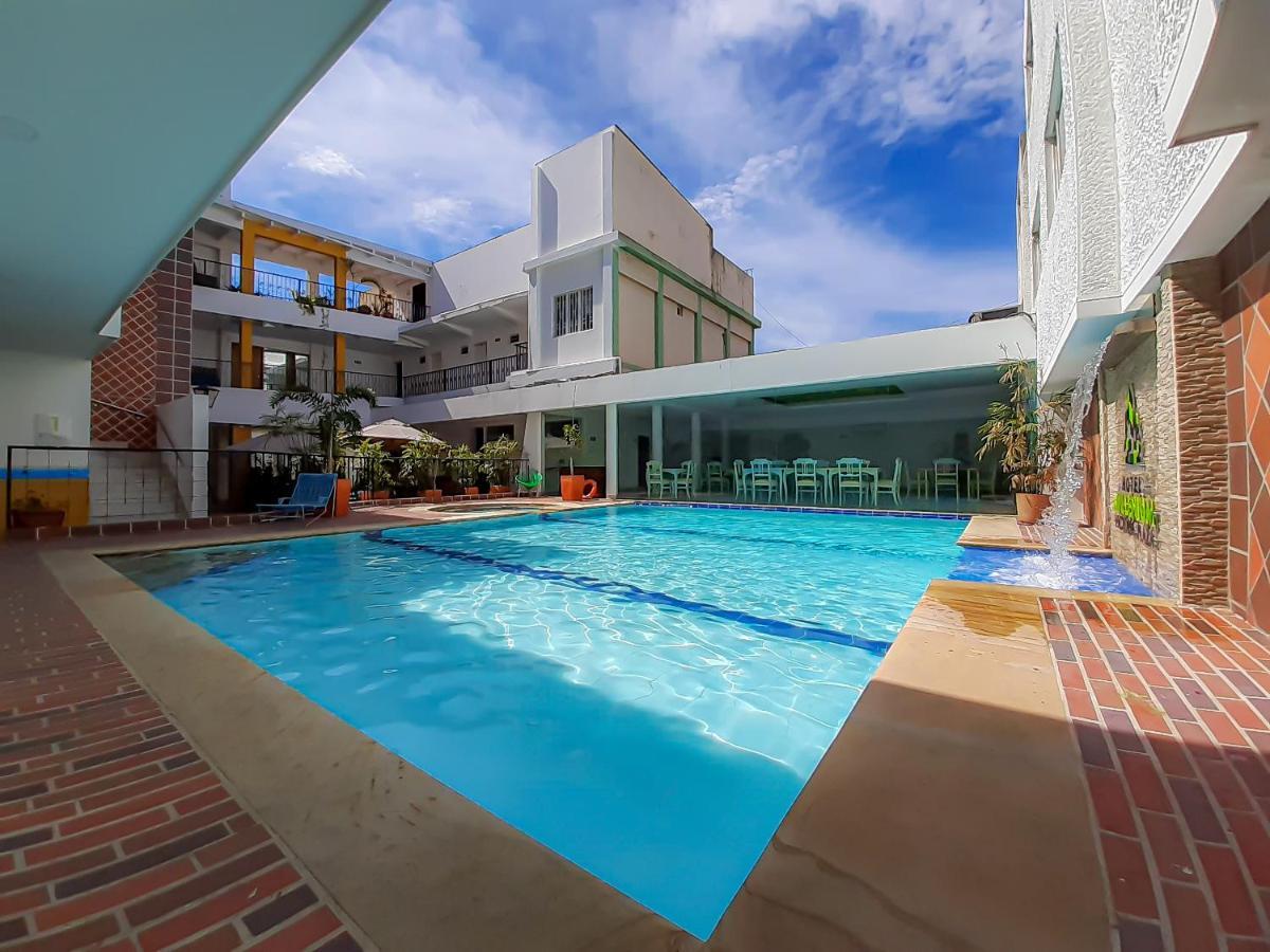 Hotel Millenium Victoria Plaza Cúcuta Kültér fotó
